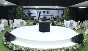 STAGE HUT TANGSEL